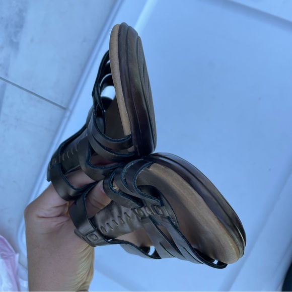 Clarks Bendables Bronze Metallic  Leather 9M Heel Slip On Sandal Shoe Mule - Picture 4 of 9